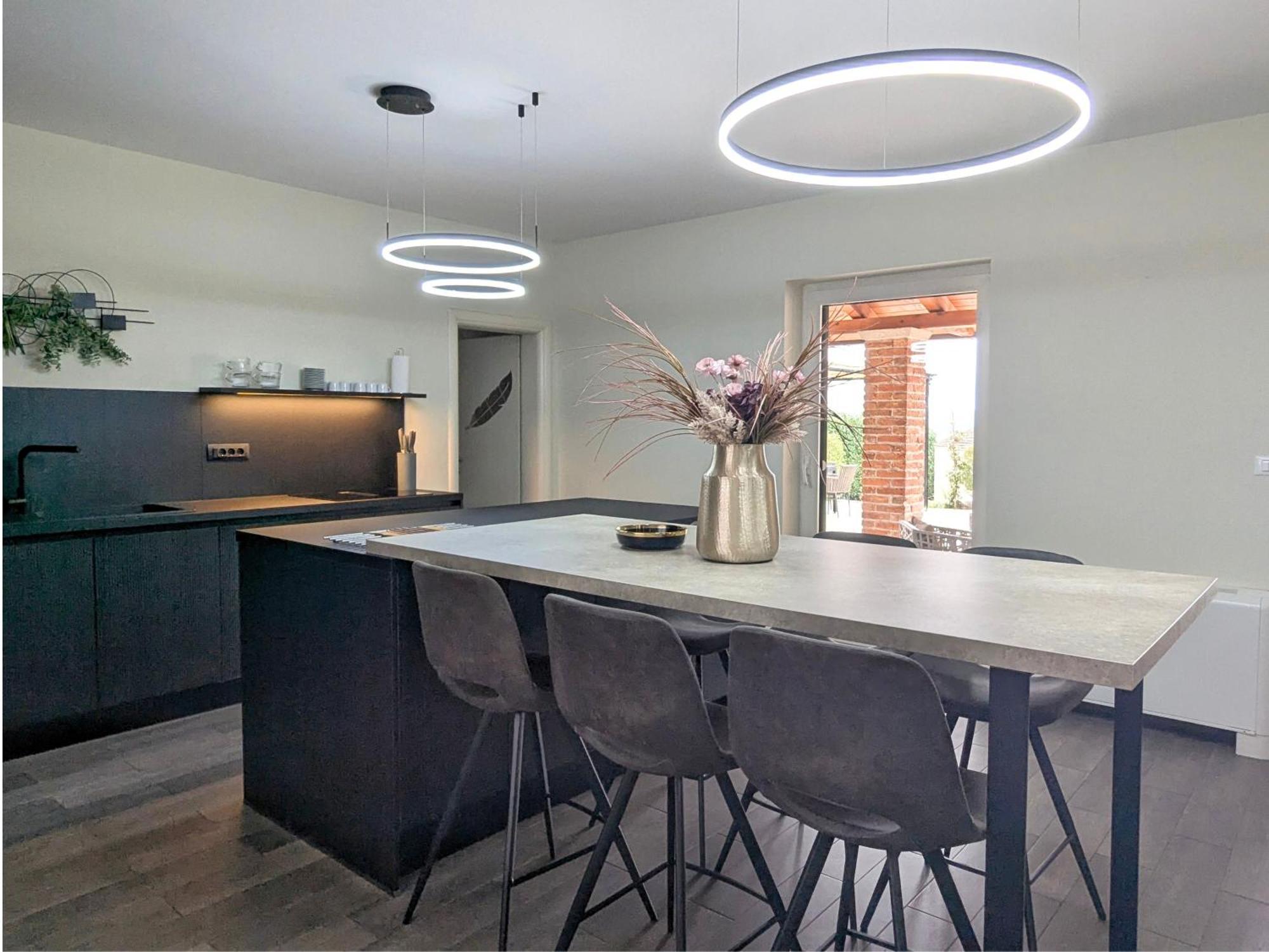 Spacious Villa With Pool, Indoor Jacuzzi And Sauna Near Porec Visnjan Exterior photo